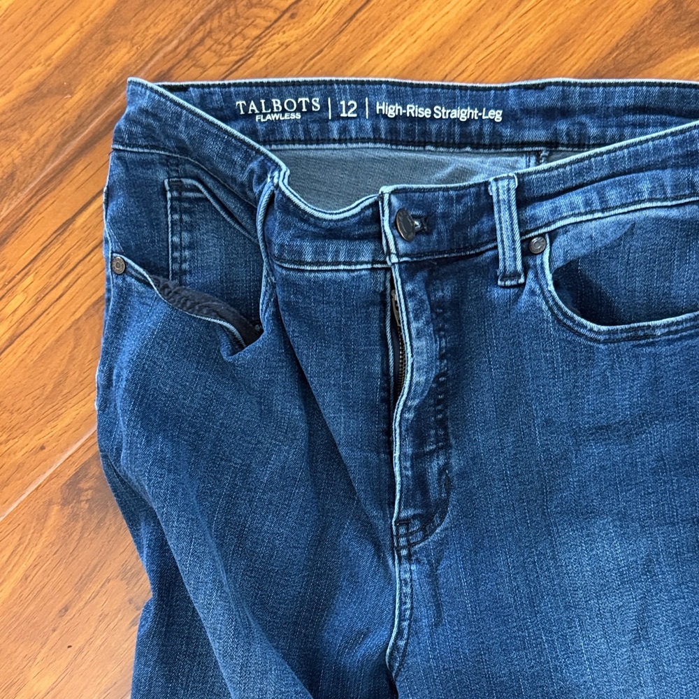 Talbots Flawless Women's high rise straight leg Jeans - Picture 6 of 10